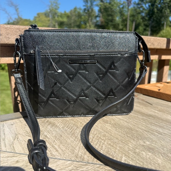 GUC! Aldo Black Leather Gunmetal Hardware Crossbody Bag - Picture 1 of 7